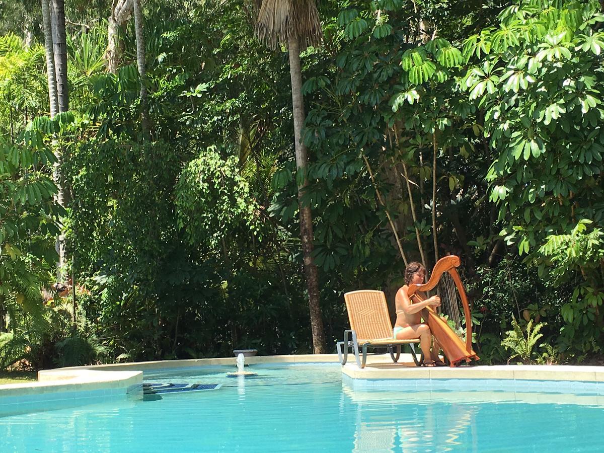 Villa Marine Holiday Apartments Cairns Yorkeys Knob Eksteriør bilde